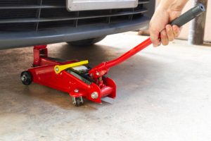 tool jack lift car for maintenance of cars